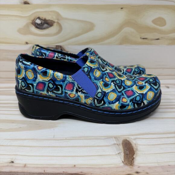 Klogs Footwear Naples Black with Geometric Pattern Nursing Shoes Size 10 - Picture 1 of 9